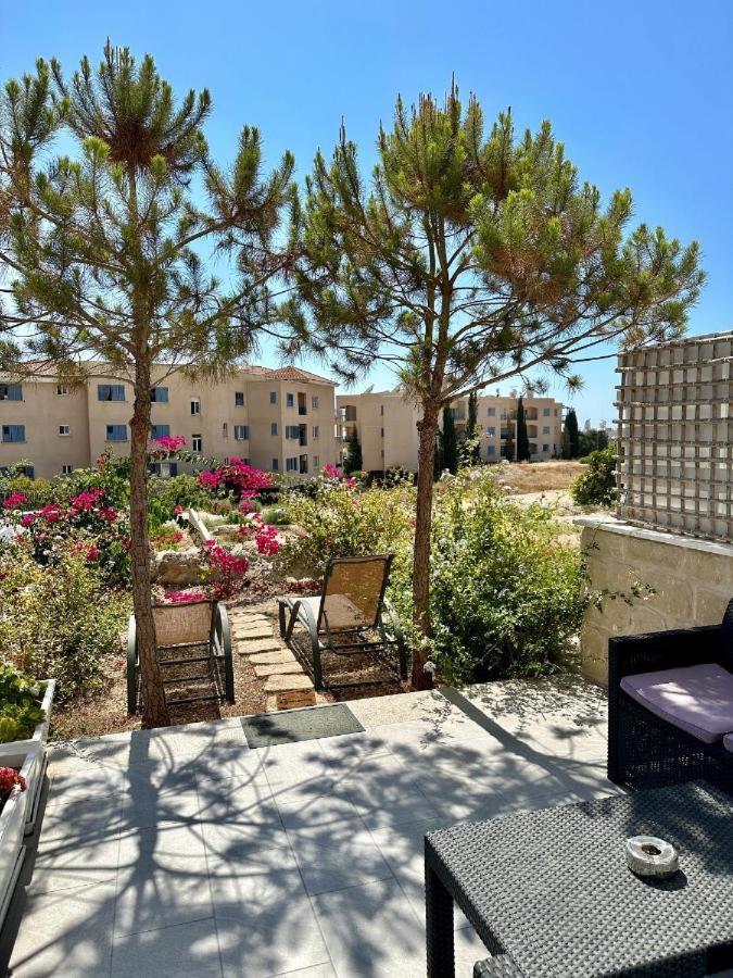 H&O Danaos Sea Breeze Apartment Paphos Exterior foto